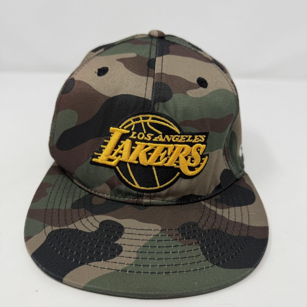Los Angeles Lakers Hat Cap Snap Back One Size Camo NBA Basketball Ultra Game